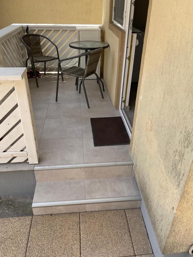 Complex Pria Lägenhet Două Mai Exteriör bild