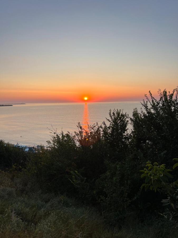 Complex Pria Lägenhet Două Mai Exteriör bild