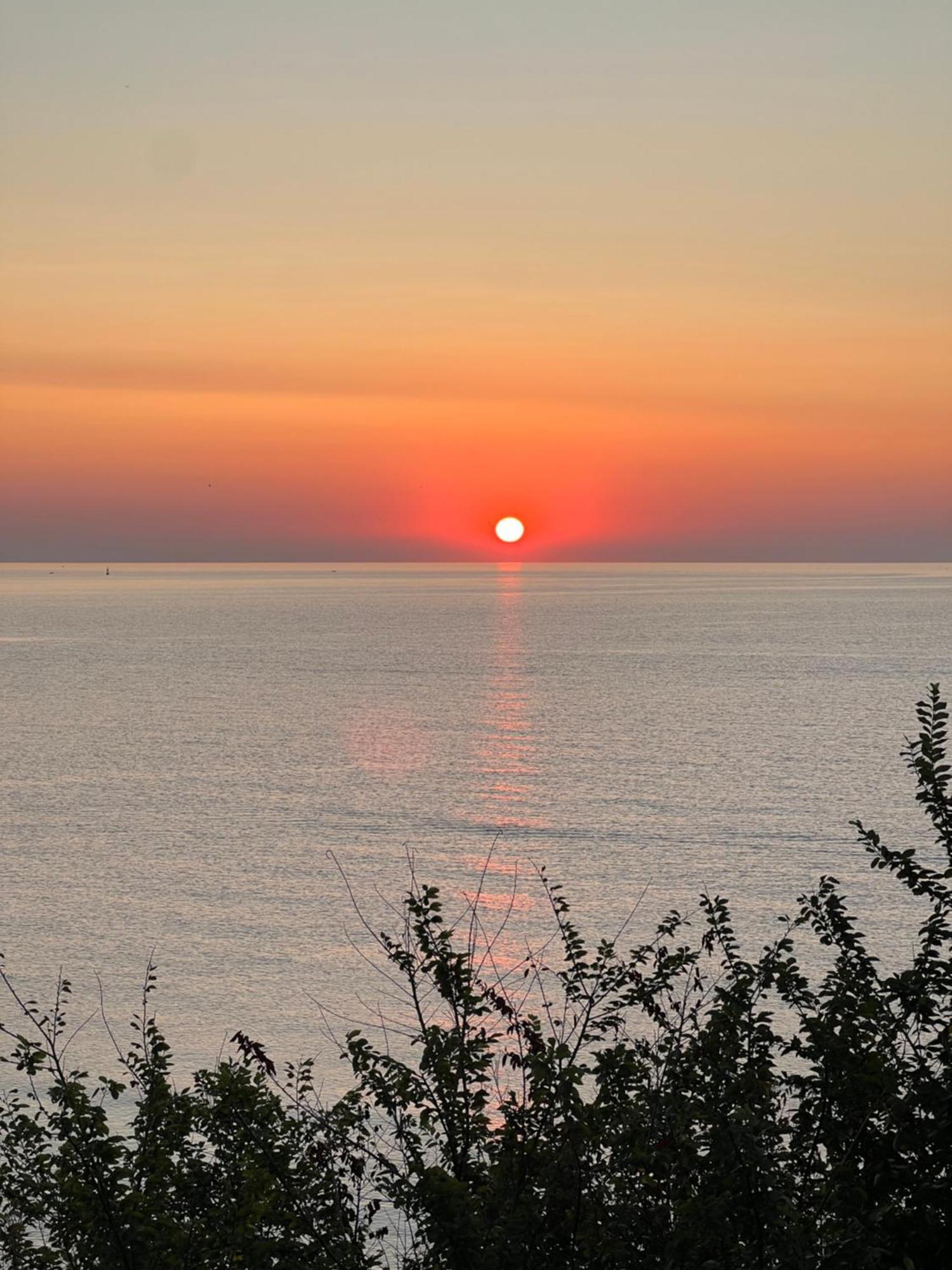 Complex Pria Lägenhet Două Mai Exteriör bild